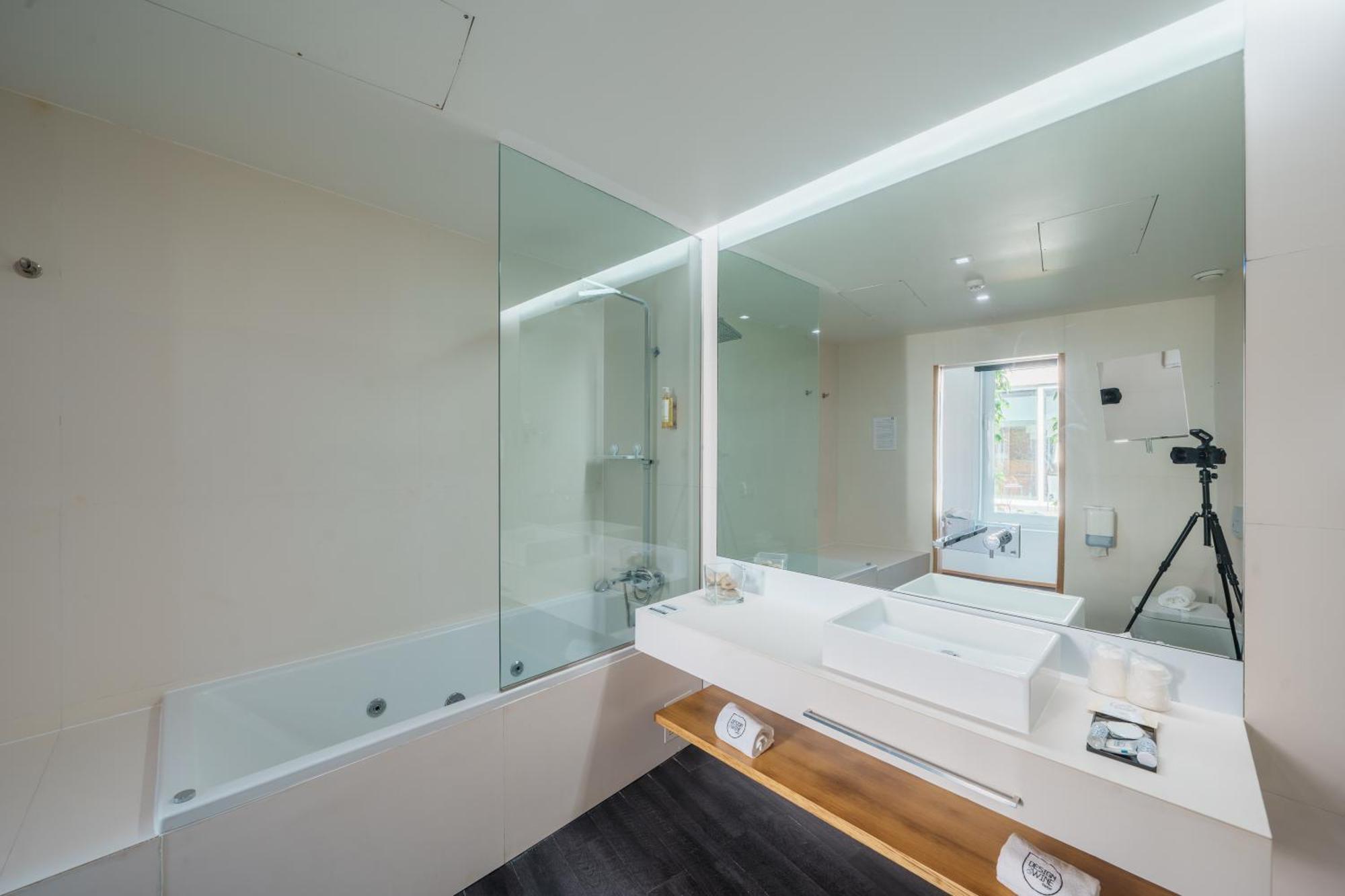 Design & Wine Hotel Каминья Экстерьер фото