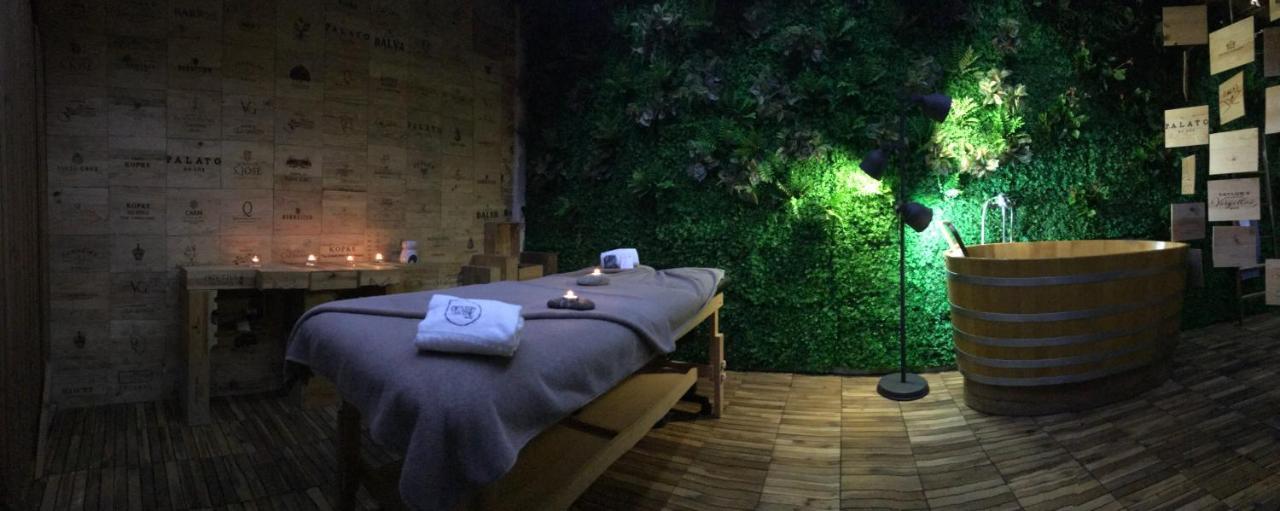 Design & Wine Hotel Каминья Экстерьер фото